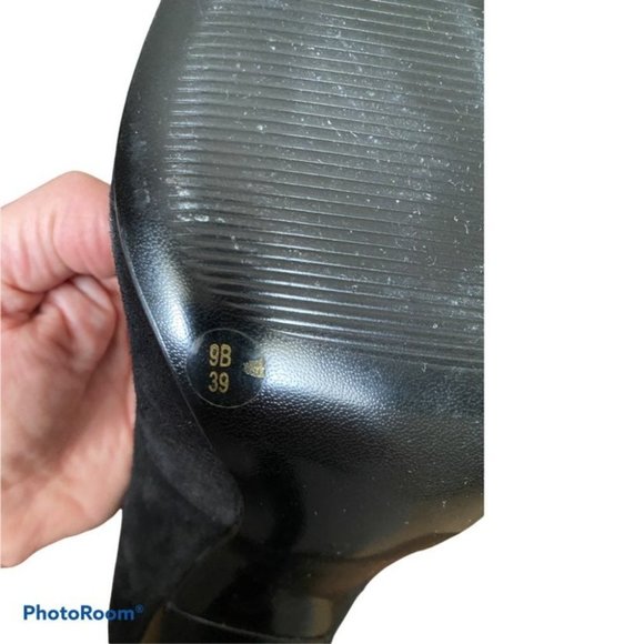 BCBGirls Office Siren Black Suede Pointed Toe Silver Buckle Pumps Size 39 Womens - Picture 12 of 12